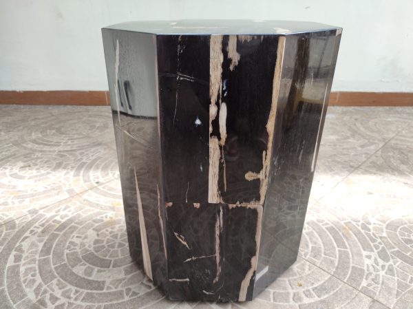 Octagon Stool Petrified Wood Material Black Unique Pattern Natural Glossy Resin Finishing 4