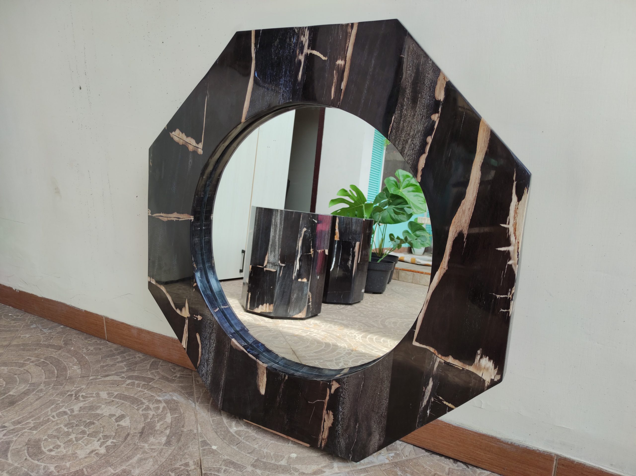 Petrified Wood Mirror Frame glossy 1